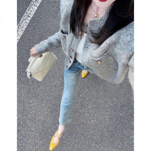 Autumn 2023 New Grey Fragrant Soft Glutinous Knitted Sweater Cardigan Coat Women's Loose And Lazy Style Advanced Sense