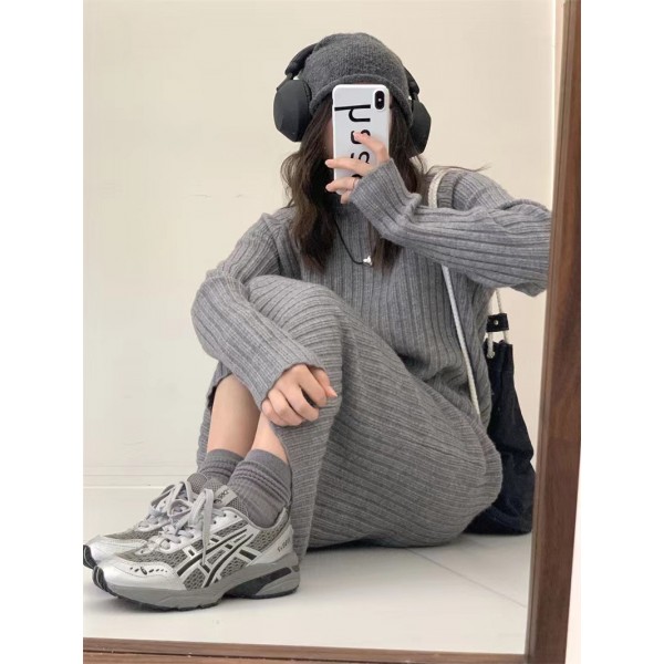 Korean Soft Glutinous Round Neck Pit Striped Knitted Dress For Women's Autumn And Winter New Slim Over Knee Clear Color Bottom Skirt With Coat