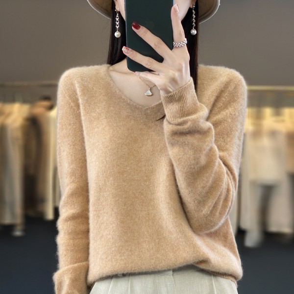 One Line Ready-To-Wear Pure Wool Sweater 2023 Autumn/Winter Women's V-Neck Loose Short Solid Color Cashmere Bottom Sweater Knitted Sweater