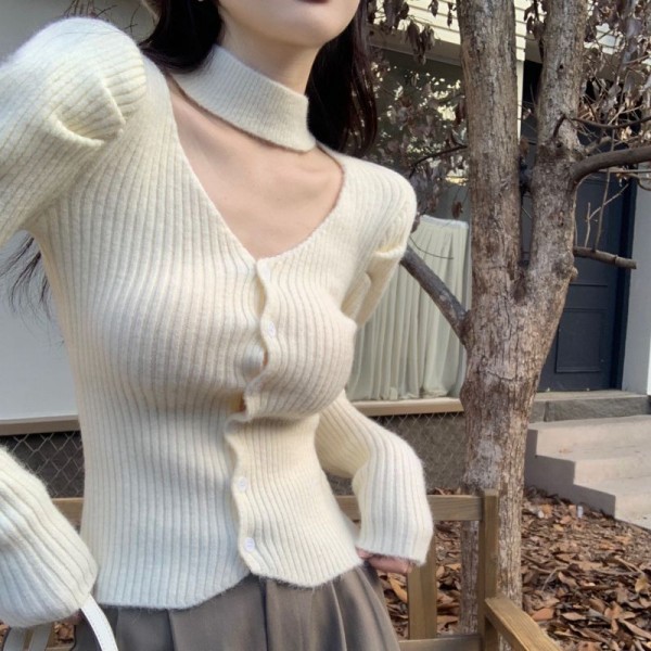 Xiaoxiangfeng French Style Bubble Sleeved Knit Sweater With Unique Autumn And Winter Style Collar And Hanging Neck Bottom For Women's Inner Layer, Sweet Sweater