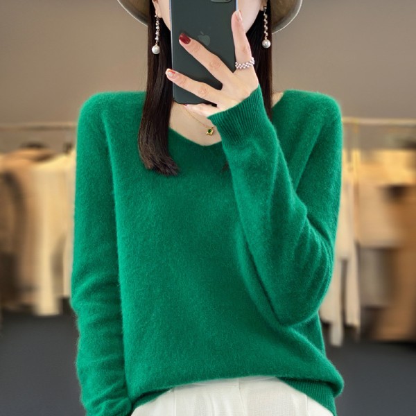 One Line Ready-To-Wear Pure Wool Sweater 2023 Autumn/Winter Women's V-Neck Loose Short Solid Color Cashmere Bottom Sweater Knitted Sweater