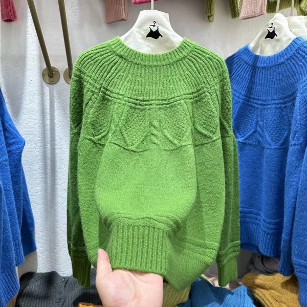 French Vintage Soft Glutinous Twisted Blossom Sweater Women's Autumn And Winter Thick Lazy Style Solid Color Knitted Shirt Design Sense Small Top