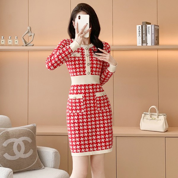 Thirteen Rows Women's New Knitted Dress Long Sleeved Waist Waist Slim Medium Length A-Line Wool Dress Small Fragrant Style