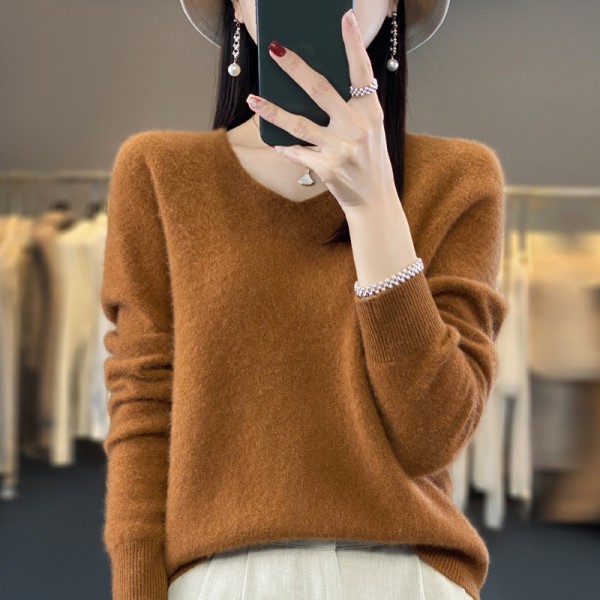 One Line Ready-To-Wear Pure Wool Sweater 2023 Autumn/Winter Women's V-Neck Loose Short Solid Color Cashmere Bottom Sweater Knitted Sweater