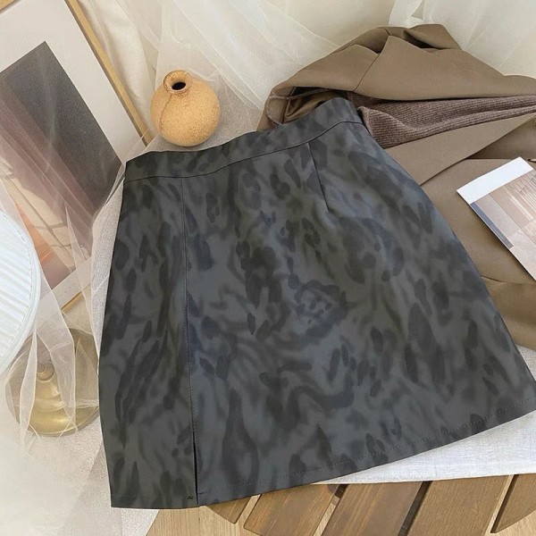 High End Anti Slip Matte Frosted Leather Short Skirt For Women In Autumn And Winter 2023, New High Waisted A-Line Leather Skirt With Leopard Print Skirt