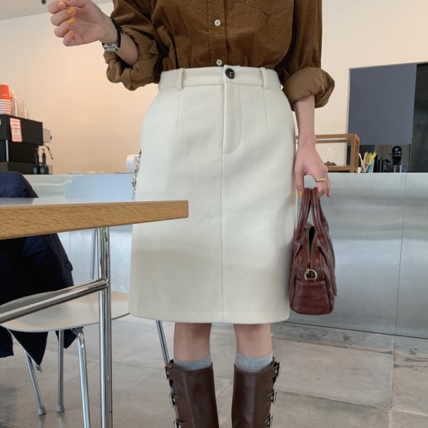 The Current H2023 Winter New Korean Version Casual High-End Temperament A-Line Skirt With A High Waist And Thin Wrap Buttocks Woolen Half Skirt