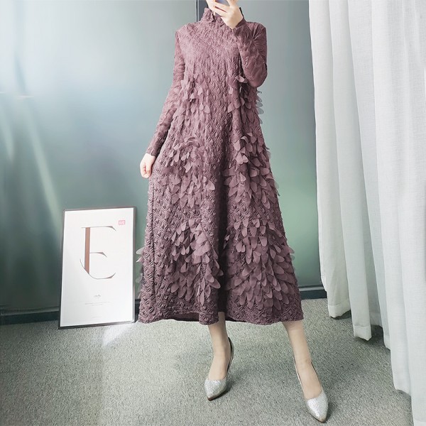 Lingying Pleated L073 Sanyi House One Dress Mid Length 2023 Autumn Ladies Embroidered High Neck A-Line Skirt