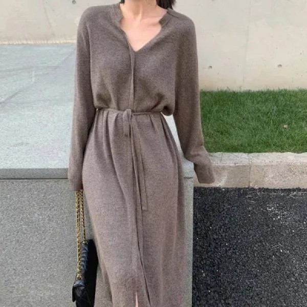 Knitted Dress With A Coat For Women In Autumn And Winter, Paired With A Long, Knee Length, Waistband, And A Slim Style Sweater With A Bottom Skirt